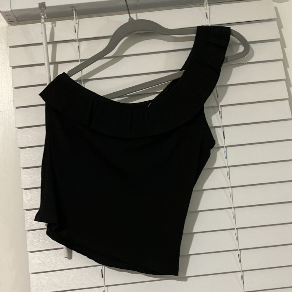 Black One Shoulder Ruffle Top - Picture 4 of 5